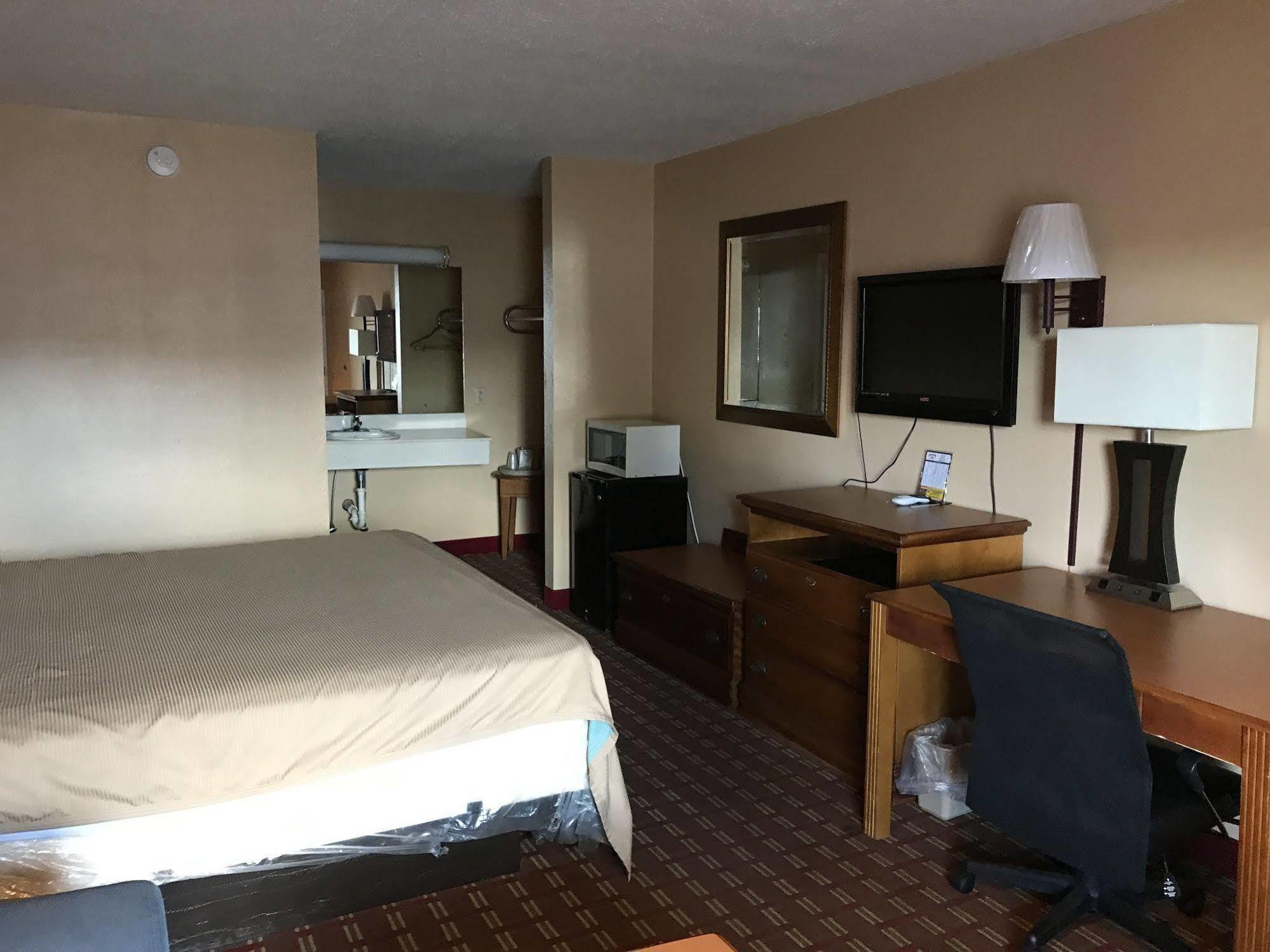 Adams Inn Dothan Exteriör bild